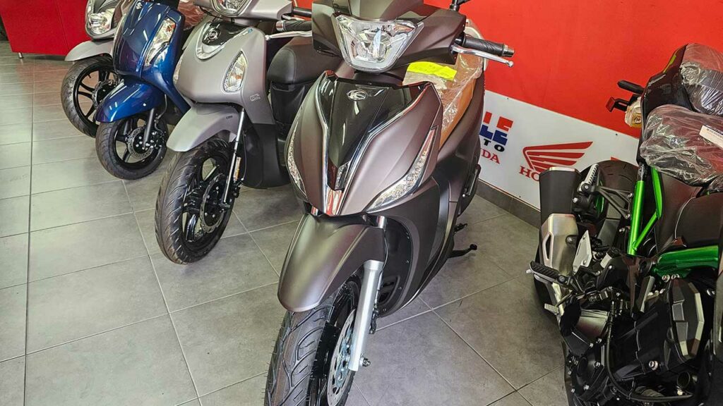 alquiler moto Formentera